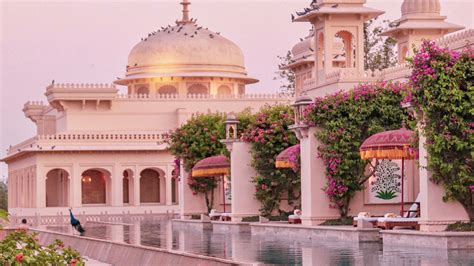 The Best Hotels and Resorts in the World: The Gold .